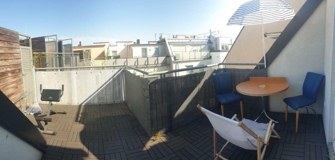 Roof Top With Views. Wenen